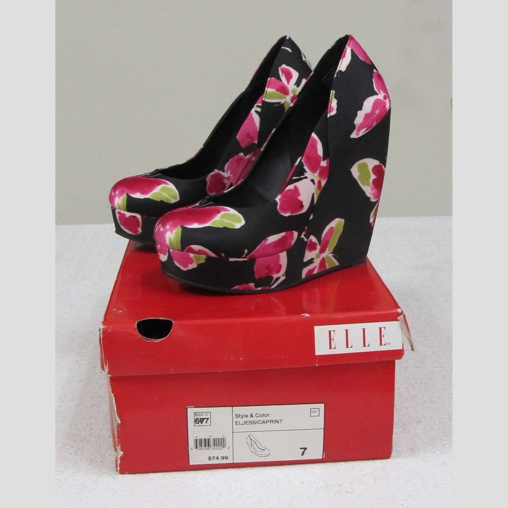 ELLE Jessica Floral Print Wedge Heel Size 7 New!